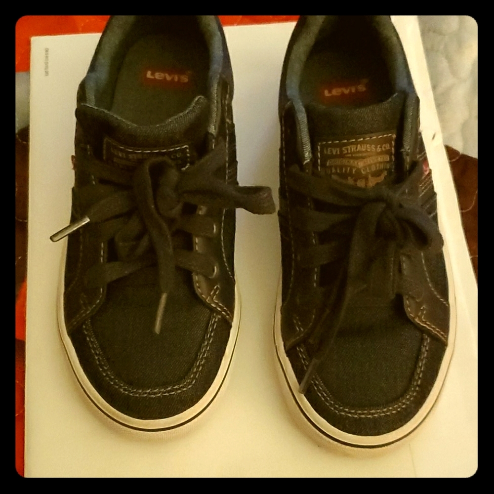 Kid's Levi's shoe's